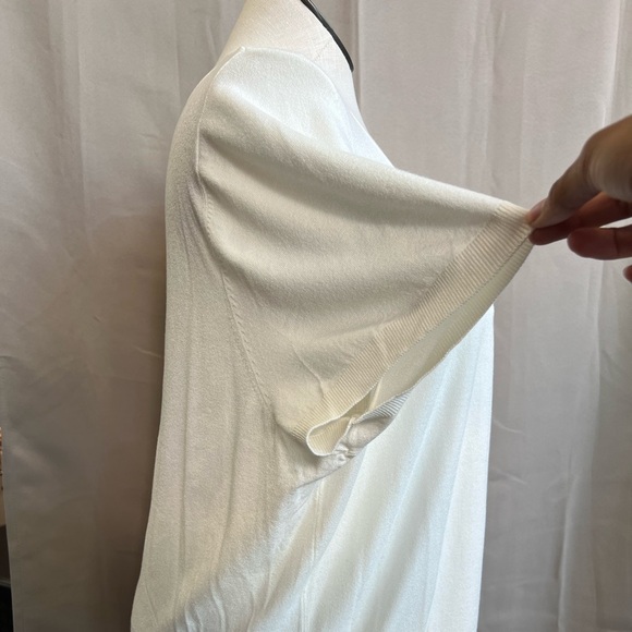 NWT Semantiks Cream White top - Picture 3 of 6